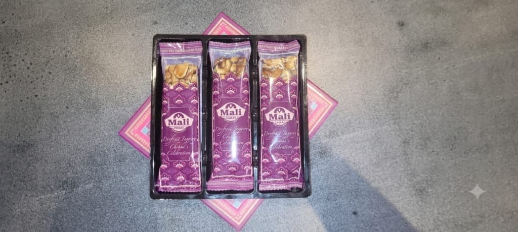 Dryfruit Jaggery Chikki Celebration Pack